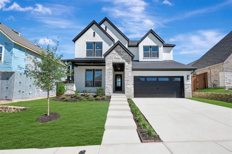 2517 Green Plateau Drive, Fort Worth TX 76008