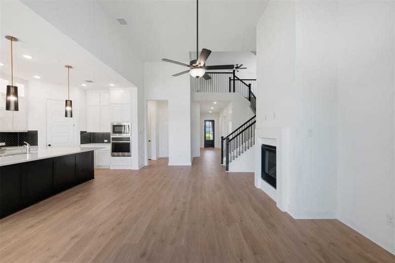 2517 Green Plateau Drive, Fort Worth TX 76008 - Photo 9