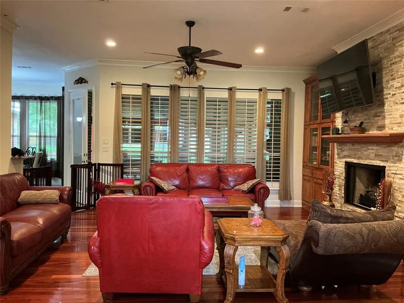 8803 Hampton South Court, Granbury TX 76049 - Photo 4