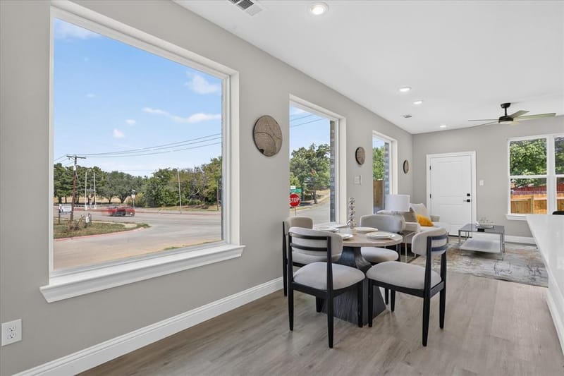 804 Premier, Grand Prairie TX 75051 - Photo 9