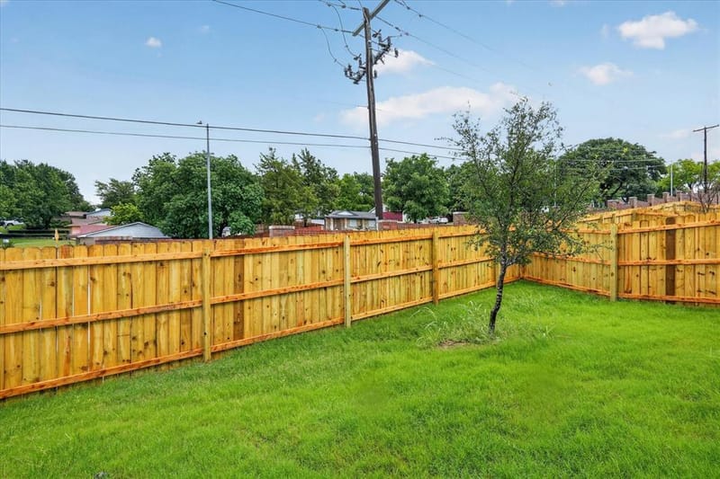 804 Premier, Grand Prairie TX 75051 - Photo 38