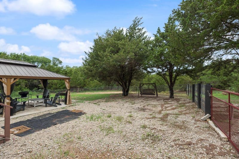 1070 County Road 3030, Bonham TX 75418 - Photo 27