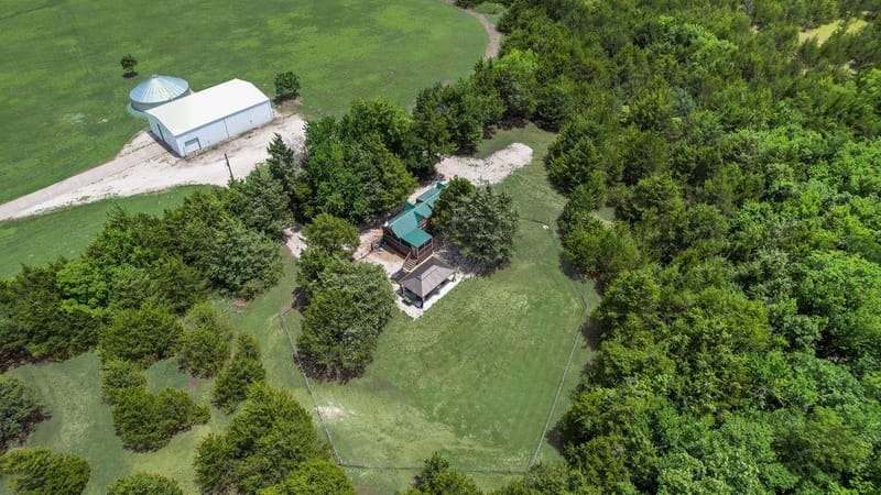 1070 County Road 3030, Bonham TX 75418 - Photo 3
