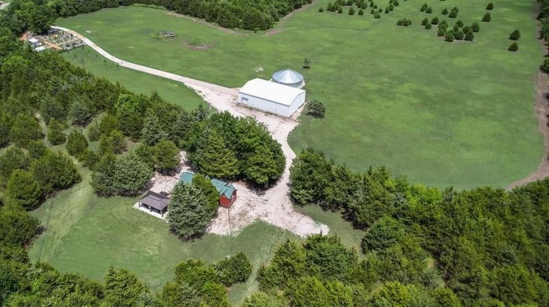 1070 County Road 3030, Bonham TX 75418