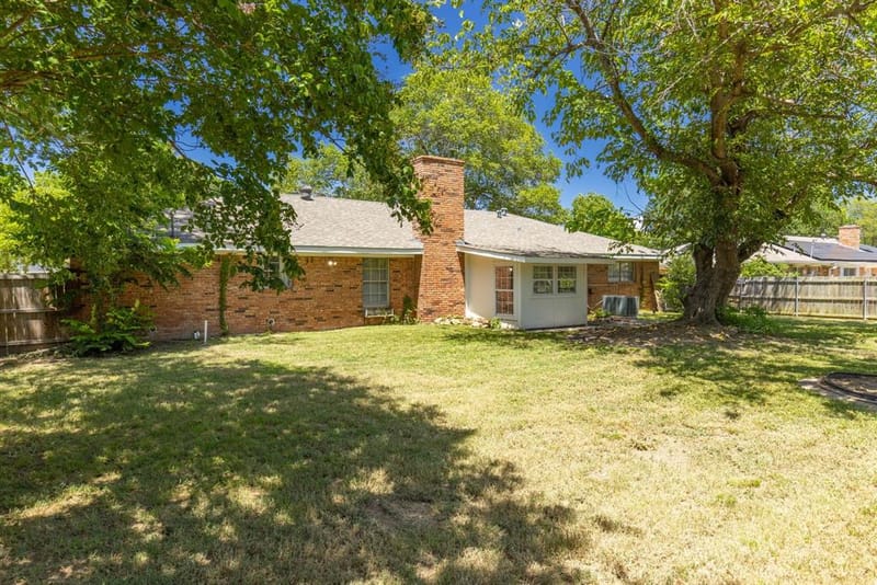 148 Royal Lane, Commerce TX 75428 - Photo 28