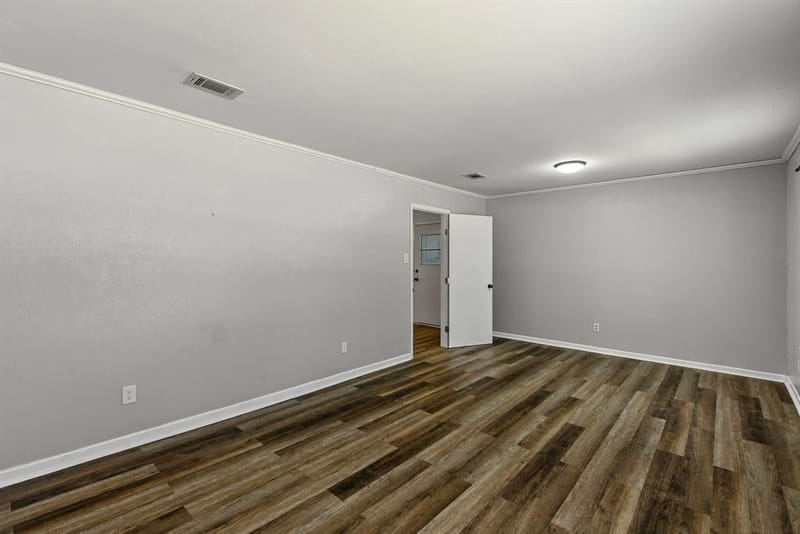 148 Royal Lane, Commerce TX 75428 - Photo 11