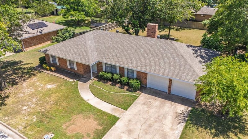 148 Royal Lane, Commerce TX 75428 - Photo 31