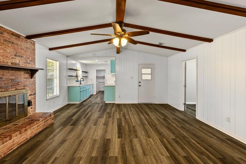 148 Royal Lane, Commerce TX 75428 - Photo 4