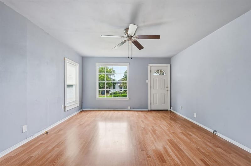 2713 35th Street, Fort Worth TX 76106 - Photo 9
