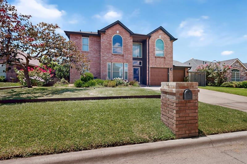 7929 Whispering Woods Lane, North Richland Hills TX 76182 - Photo 3