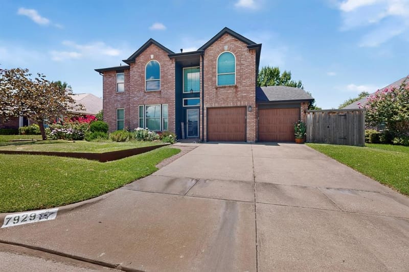 7929 Whispering Woods Lane, North Richland Hills TX 76182 - Photo 4