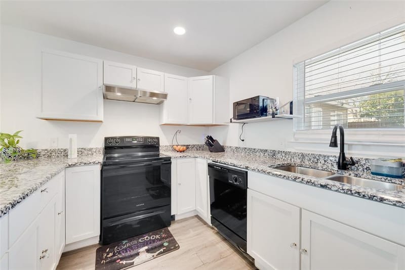 5508 Diaz Avenue, Fort Worth TX 76107 - Photo 7