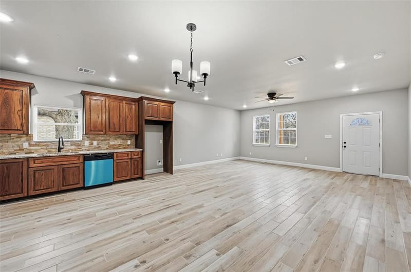 308 Lewis Street, Cleburne TX 76031 - Photo 9