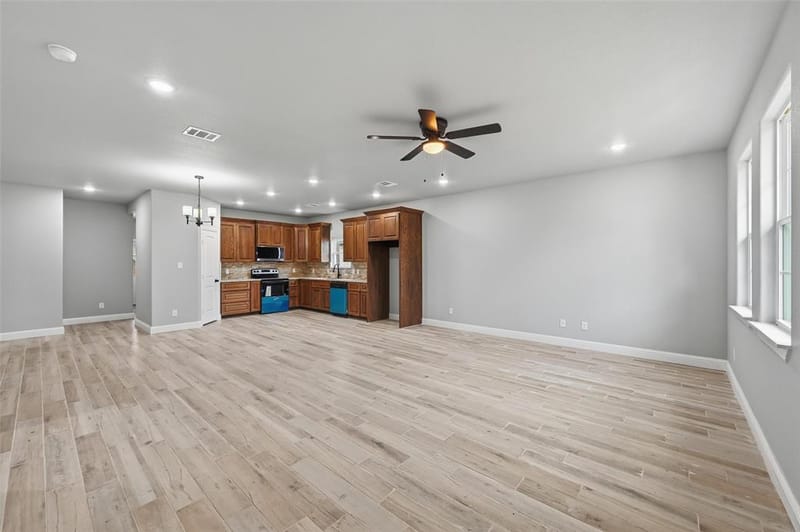 308 Lewis Street, Cleburne TX 76031 - Photo 4