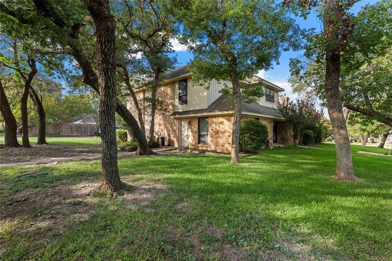10023 Ramblewood Drive, Woodway TX 76712 - Photo 23