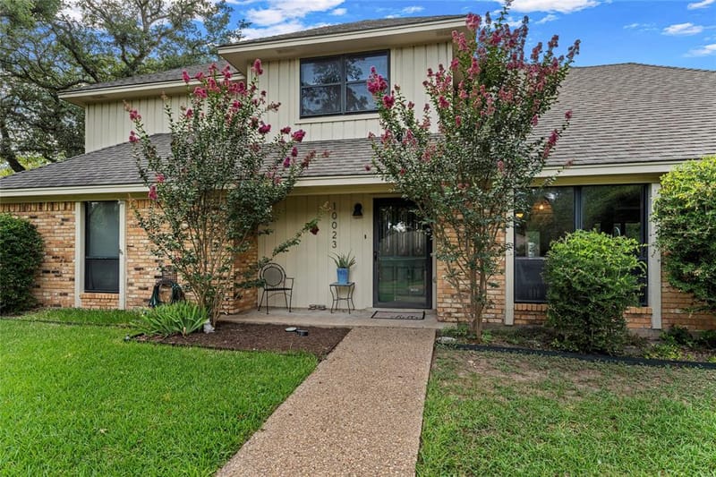 10023 Ramblewood Drive, Woodway TX 76712 - Photo 2