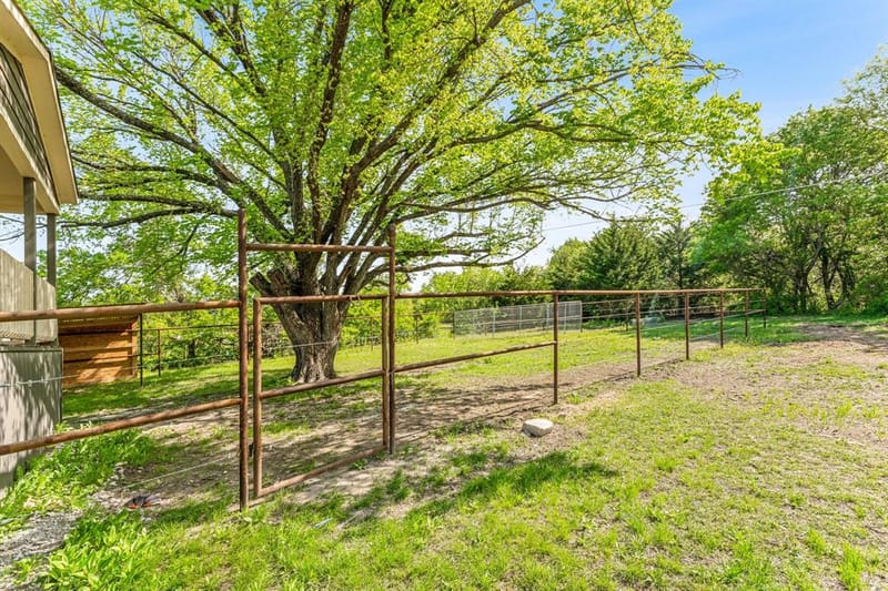 2416 Ivie Lane, Weatherford TX 76087 - Photo 19