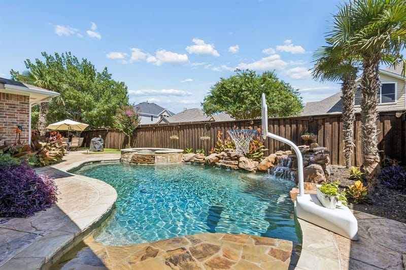 2803 Deerhurst Drive, Highland Village TX 75077 - Photo 2