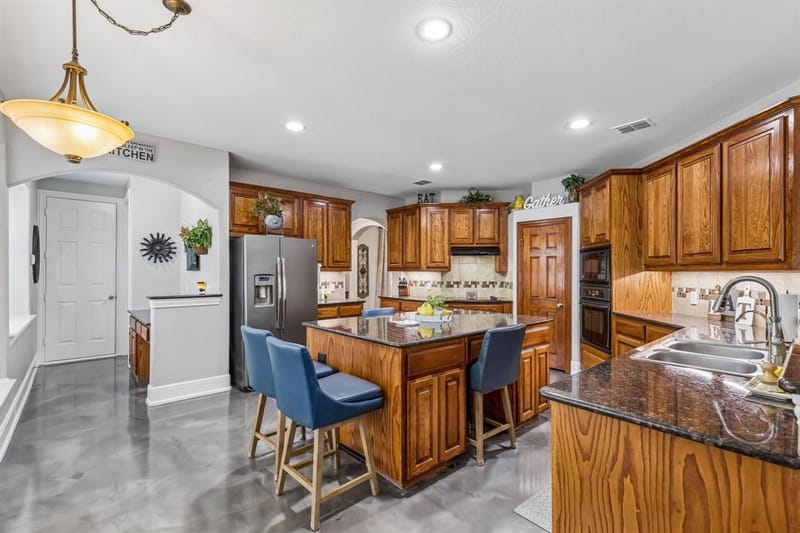 2803 Deerhurst Drive, Highland Village TX 75077 - Photo 14