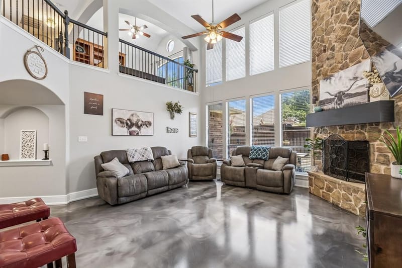 2803 Deerhurst Drive, Highland Village TX 75077 - Photo 11