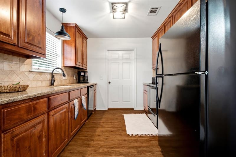 315 Stone Street, Collinsville TX 76233 - Photo 13