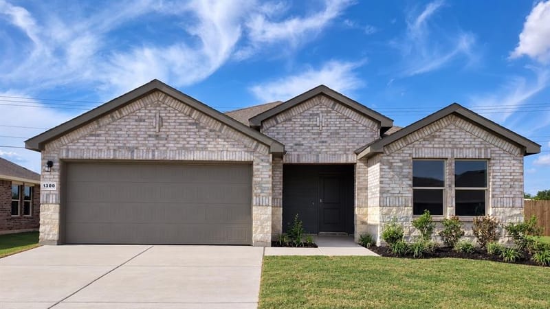 1300 BRISTOL Way, Granbury TX 76048