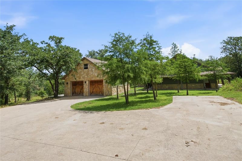 722 Three Skillet Road, Springtown TX 76082 - Photo 7