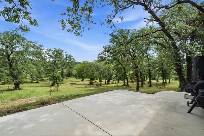 722 Three Skillet Road, Springtown TX 76082 - Photo 32