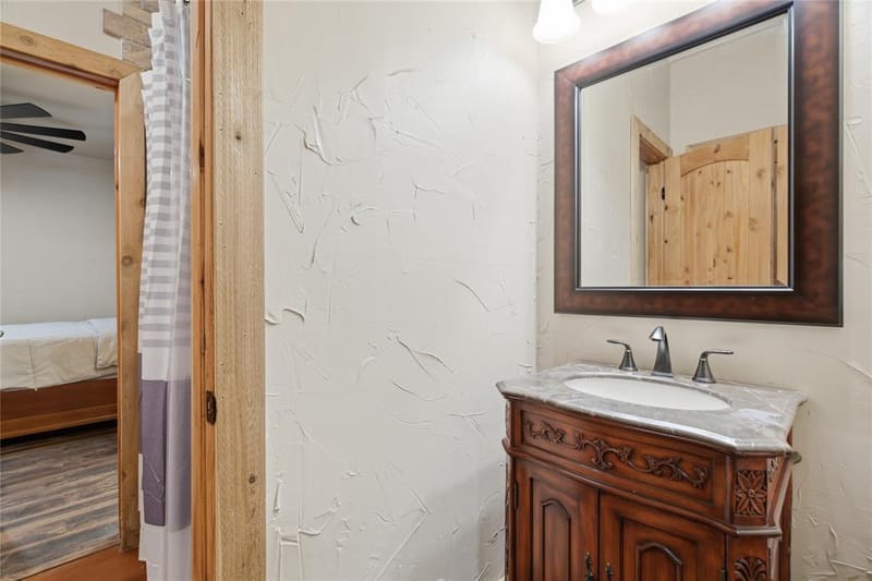 722 Three Skillet Road, Springtown TX 76082 - Photo 24