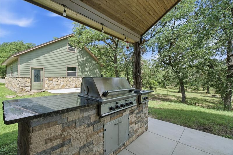 722 Three Skillet Road, Springtown TX 76082 - Photo 30