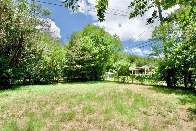 2224 Live Oak Avenue, Waco TX 76708 - Photo 18