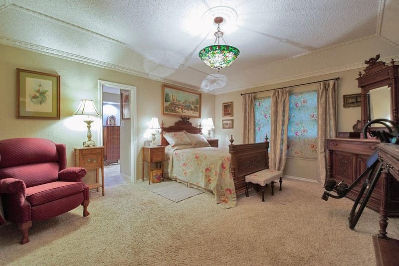 301 Ryan Avenue, Burleson TX 76028 - Photo 27