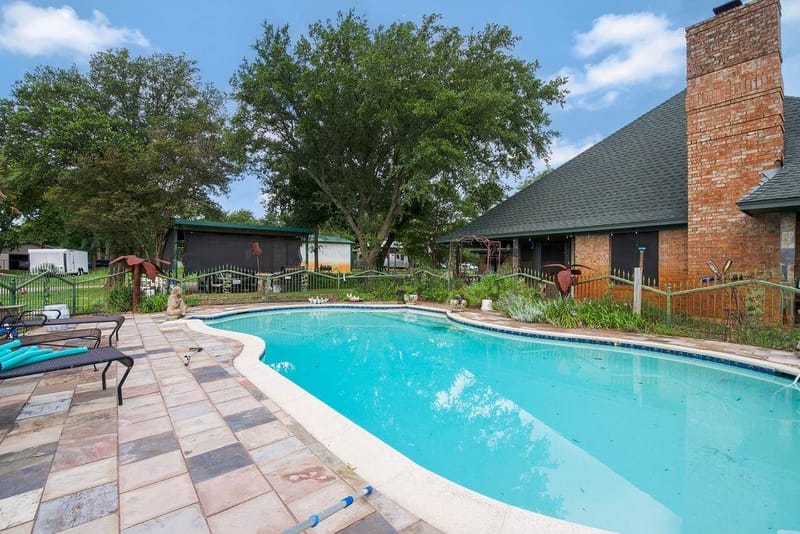 301 Ryan Avenue, Burleson TX 76028 - Photo 32