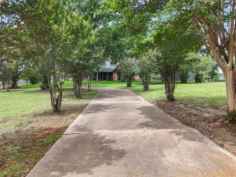 301 Ryan Avenue, Burleson TX 76028 - Photo 34