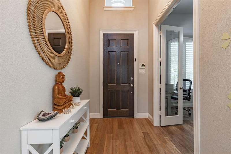12163 Curry Creek Drive, Frisco TX 75035 - Photo 2