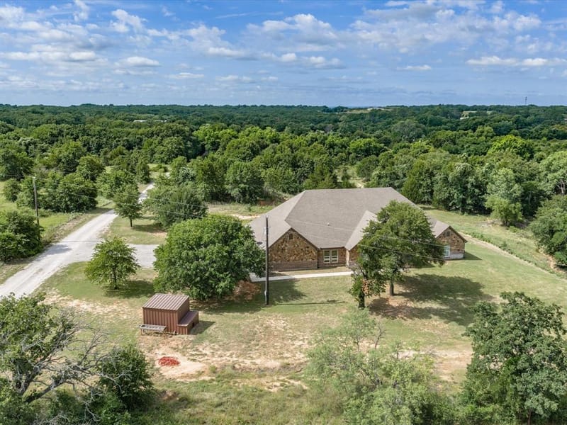 910 County Road 1111, Decatur TX 76234 - Photo 2