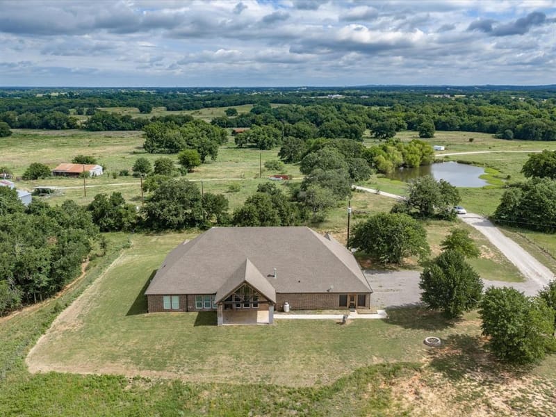 910 County Road 1111, Decatur TX 76234 - Photo 3