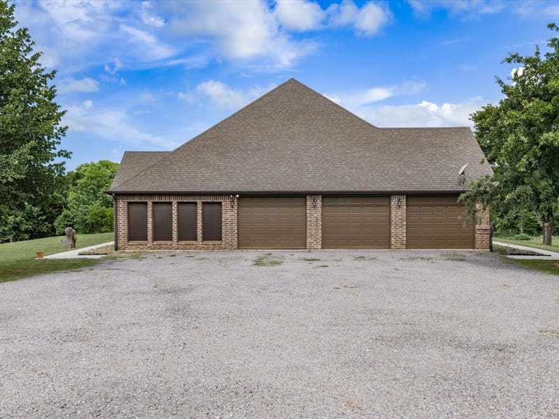 910 County Road 1111, Decatur TX 76234 - Photo 4