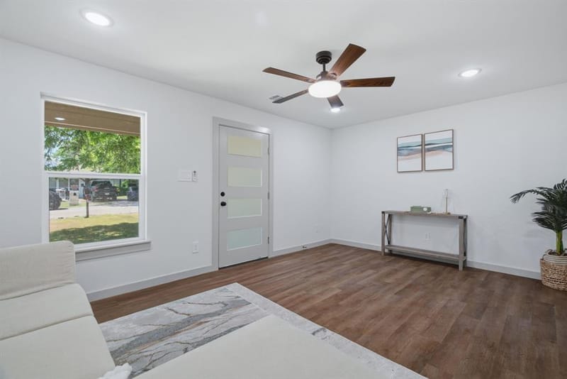 5610 Calloway Street, Sansom Park TX 76114 - Photo 3