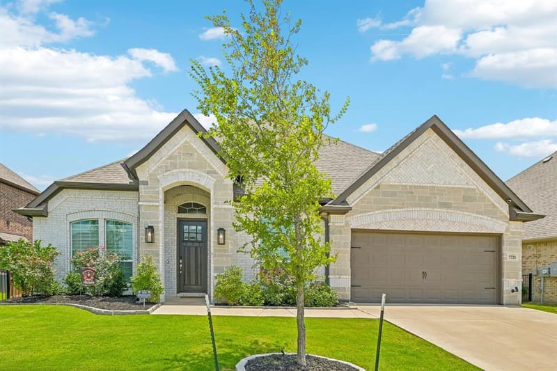 7720 Sweet Sorghum Street, Joshua TX 76058 - Photo 3