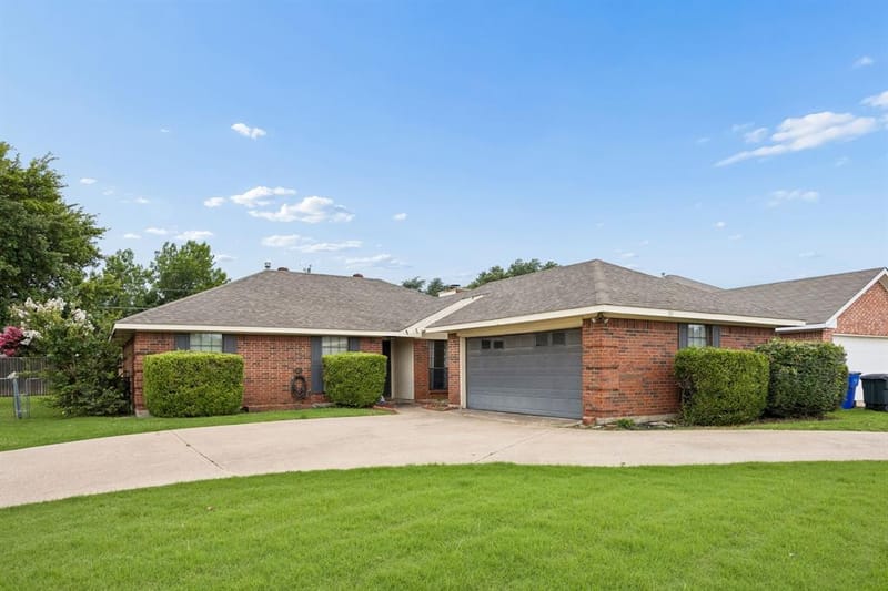 301 Southlake Drive, Forney TX 75126