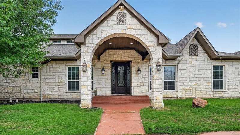 14126 Brookridge Circle, Dallas TX 75254 - Photo 2