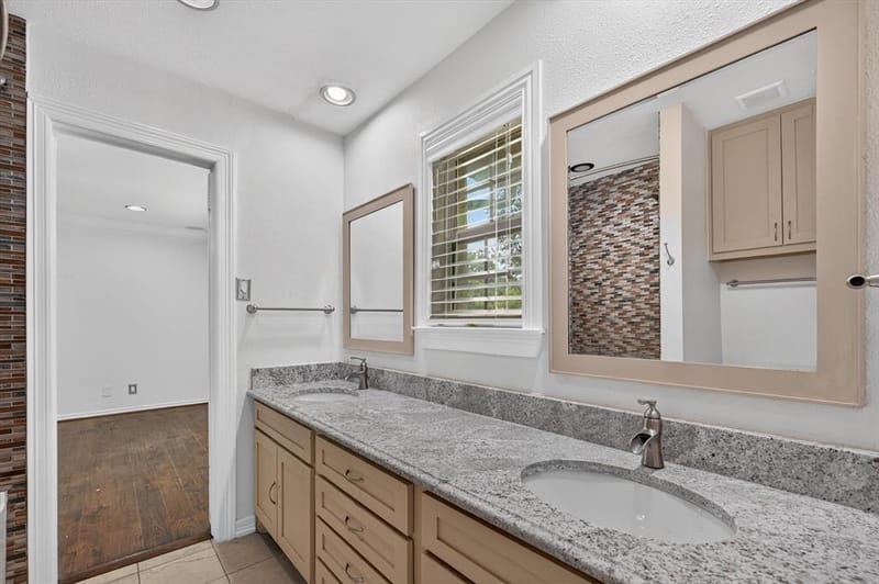 14126 Brookridge Circle, Dallas TX 75254 - Photo 19