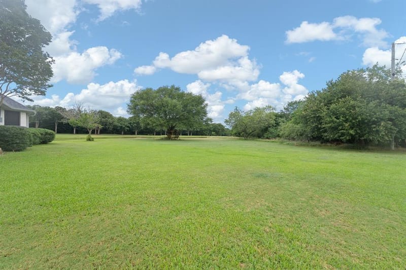 24068 Stonewood Drive, Whitney TX 76692 - Photo 6