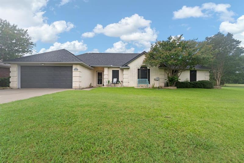 24068 Stonewood Drive, Whitney TX 76692 - Photo 3