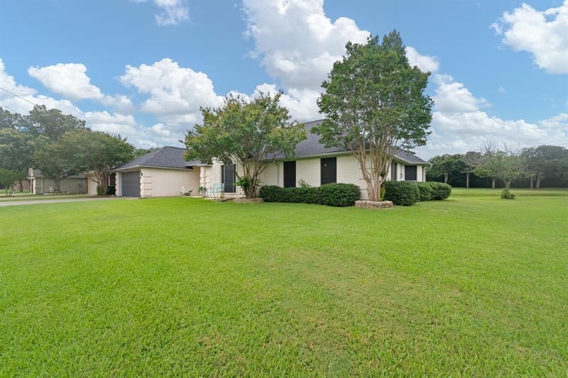 24068 Stonewood Drive, Whitney TX 76692 - Photo 4