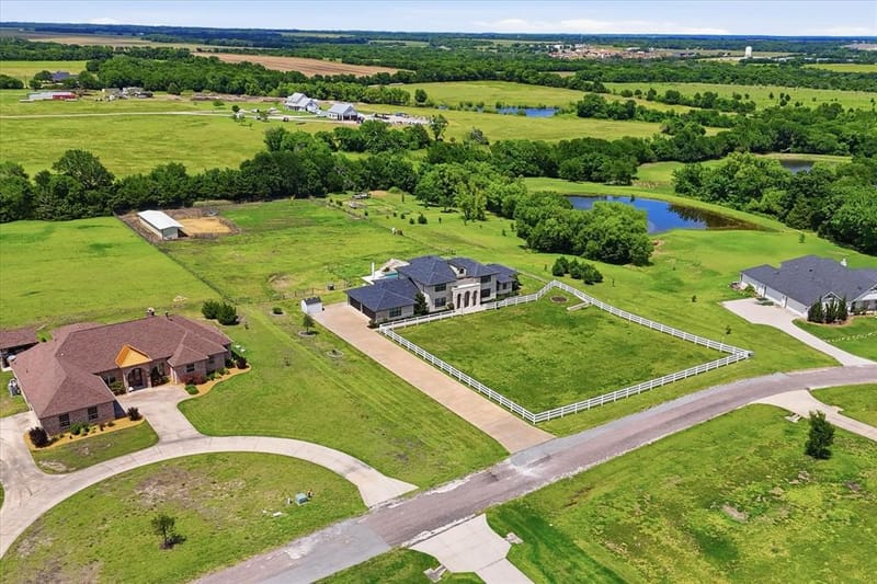89 Thornwood Lane, Van Alstyne TX 75495 - Photo 3