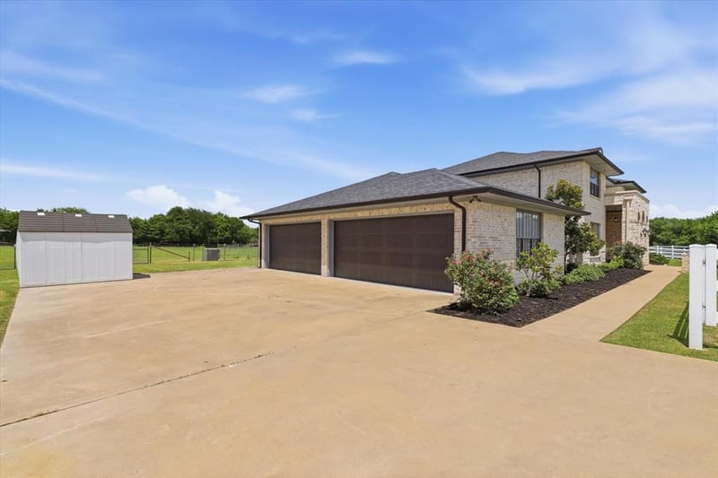 89 Thornwood Lane, Van Alstyne TX 75495 - Photo 5