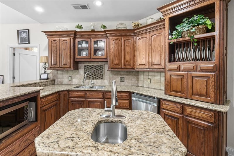 231 Turtle Creek Drive, Sulphur Springs TX 75482 - Photo 6