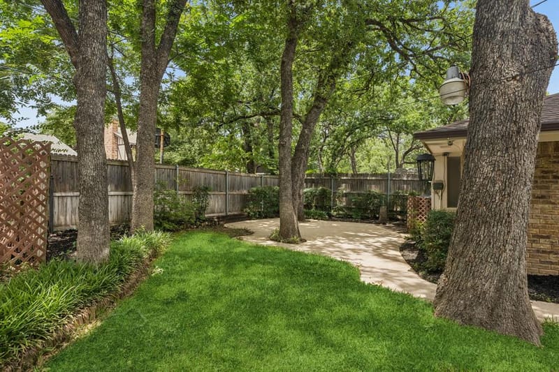 1908 Scarlett Court, Arlington TX 76012 - Photo 36